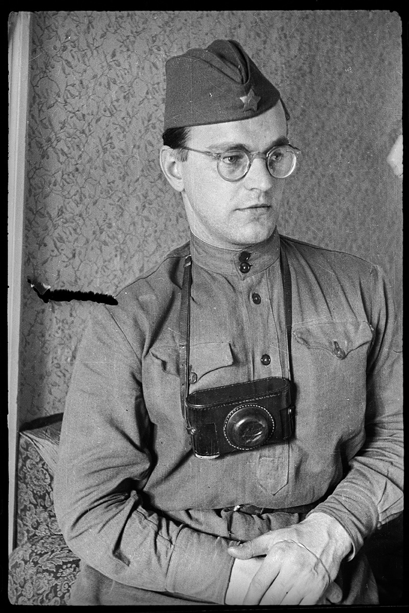 Self-portrait of photographer Valery Faminsky